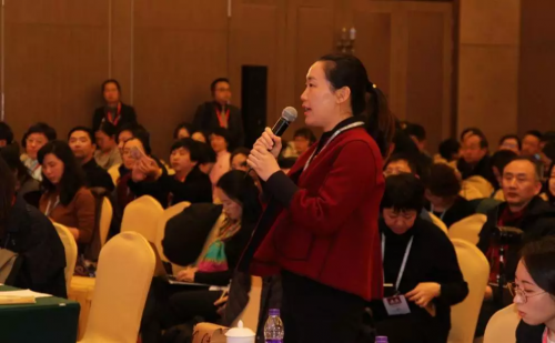 第四届中国教育创新年会首开国际论坛 五国代表“论剑”教改