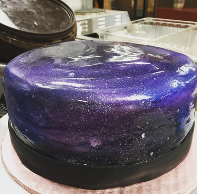 一口吃下银河系:太空主题蛋糕成欧美新"网红"(组图)