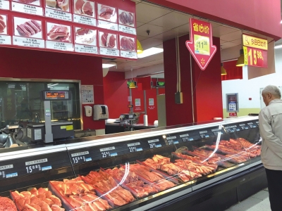 北京开卖"政府补贴肉" 多家超市猪肉降价