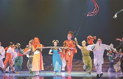 南艺学生民族昆舞剧《嫦娥奔月》在南京上演