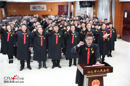 （已过审 供稿 社会广角 三吴大地泰州）法院开放日：代表、委员与法院“零距离”接触