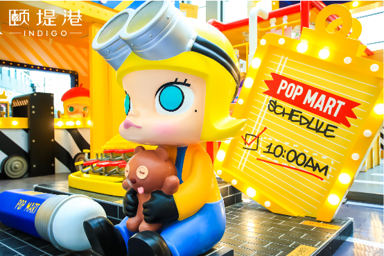 molly小黄人亮相pop mart泡泡玛特玩具工坊