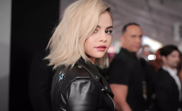 娱乐 滚动 >>正文"盆栽"the weekend分手的内幕,以及和贾斯汀·比伯