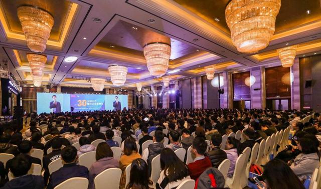 艺点意创CEO巩书凯荣获创业邦“30岁以下创业新贵” 艺点意创CEO巩书凯荣获创业邦“30岁以下创业新贵”