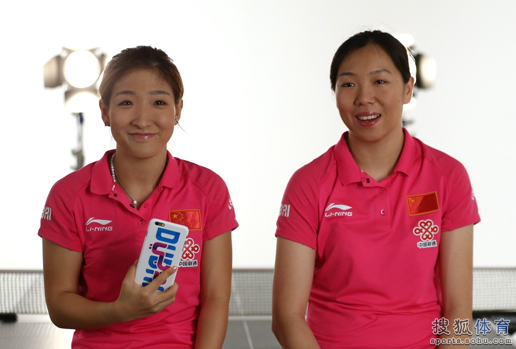 高清：国乒拍摄广告大片 张继科帅气刘诗雯甜美