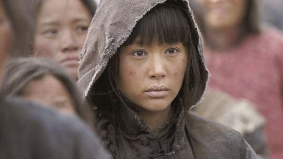 “欢乐颂”女主的电影：杨紫献初吻 王子文演窑姐儿