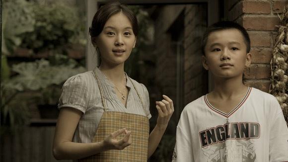 “欢乐颂”女主的电影：杨紫献初吻 王子文演窑姐儿