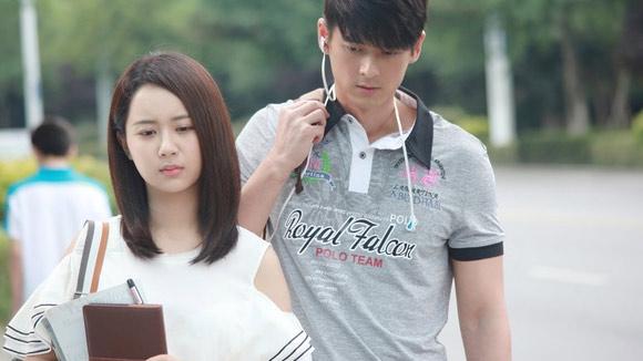 “欢乐颂”女主的电影：杨紫献初吻 王子文演窑姐儿