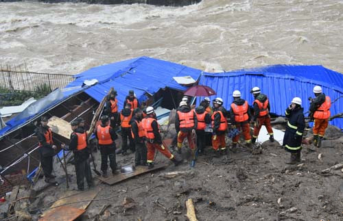 福建泥石流現場發現14具遺體 失聯名單2人取得聯繫