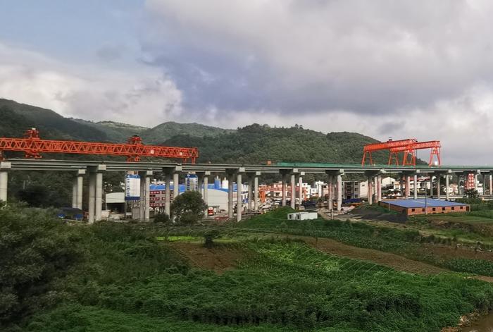 安岚高速公路有序推进项目建设