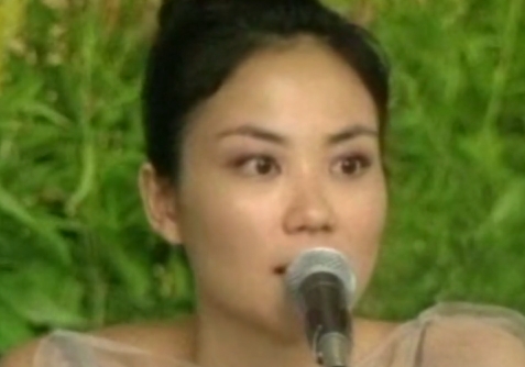 王菲昔日被问离婚呛记者：跟你有什么关系