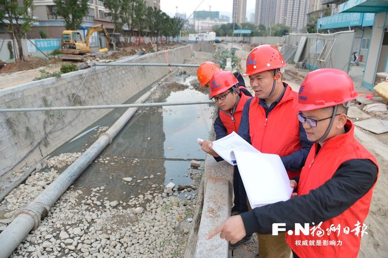 【福建好故事主推】【地市 福州】福州晋安东区水系治理青年突击队:攻坚克难保进度 【福建好故事主推】【地市 福州】福州晋安东区水系治理青年突击队:攻坚克难保进度