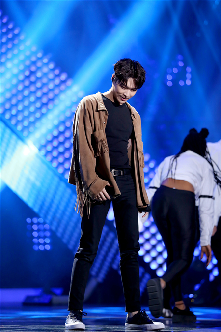 图片默认标题_fororder_张艺兴