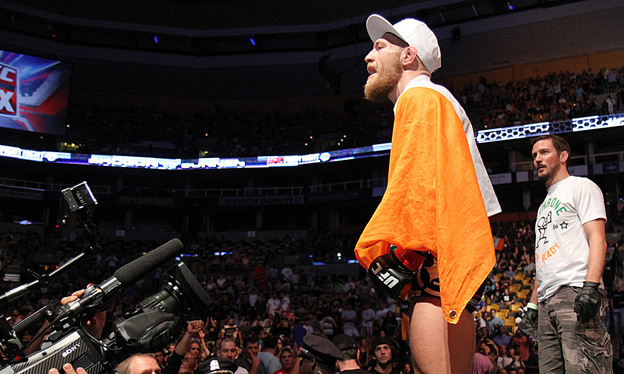 揭UFC格斗天王 扬言30秒KO梅威瑟