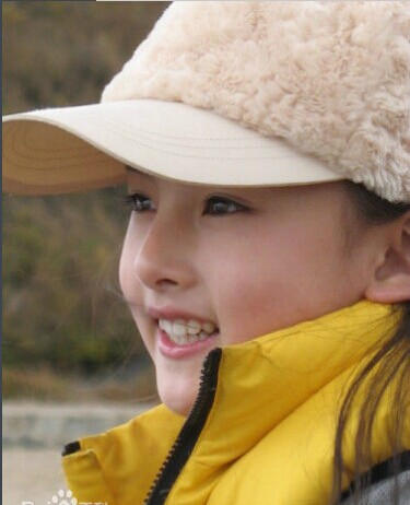 童星宋祖儿未长残小时美如天仙长大更娇艳