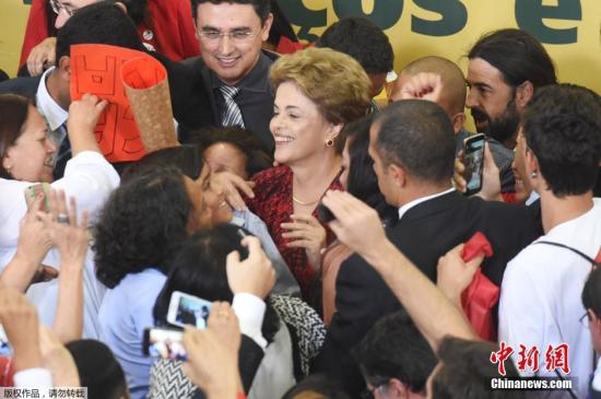 巴西参议院就总统弹劾案激辩 罗塞夫或“凶多吉少”