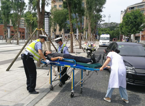 【有修改】【B】重慶北碚警方開展交通事故處理模擬演練