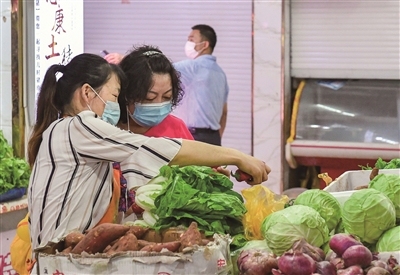 （头条下文字 移动版）南京进农贸市场须戴口罩出示“苏康码”