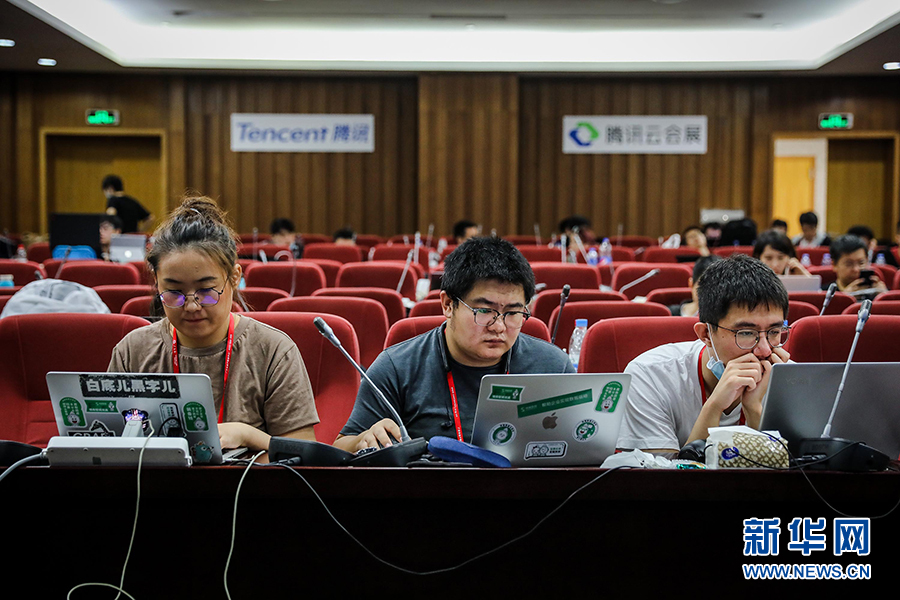 把广交会搬上“云端”的幕后者