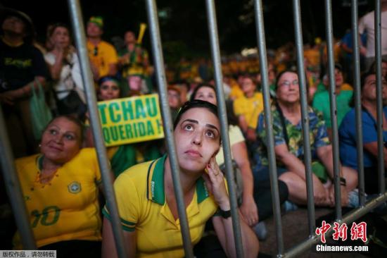 巴西参院受理弹劾案罗塞夫强制停职 政坛或洗牌