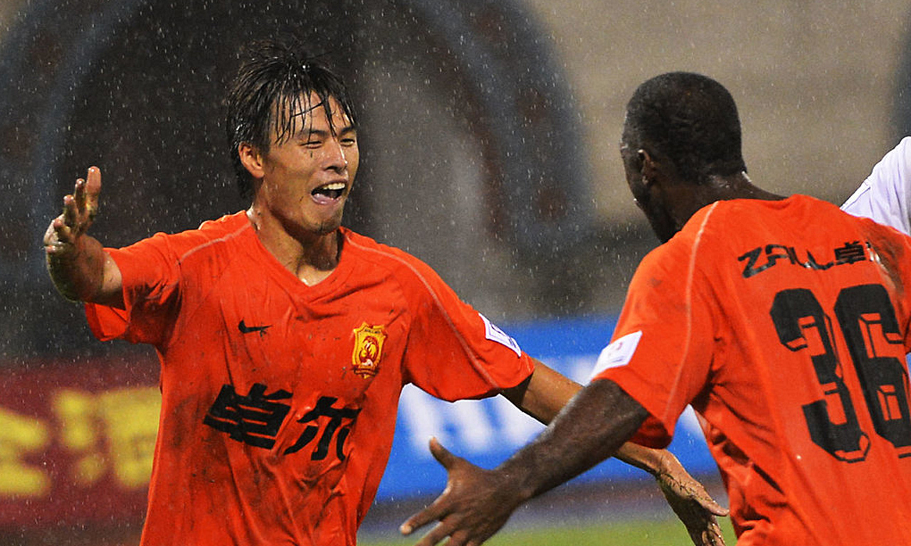 戾气横行!揭秘围攻暴打苏宁的“职业杀手”