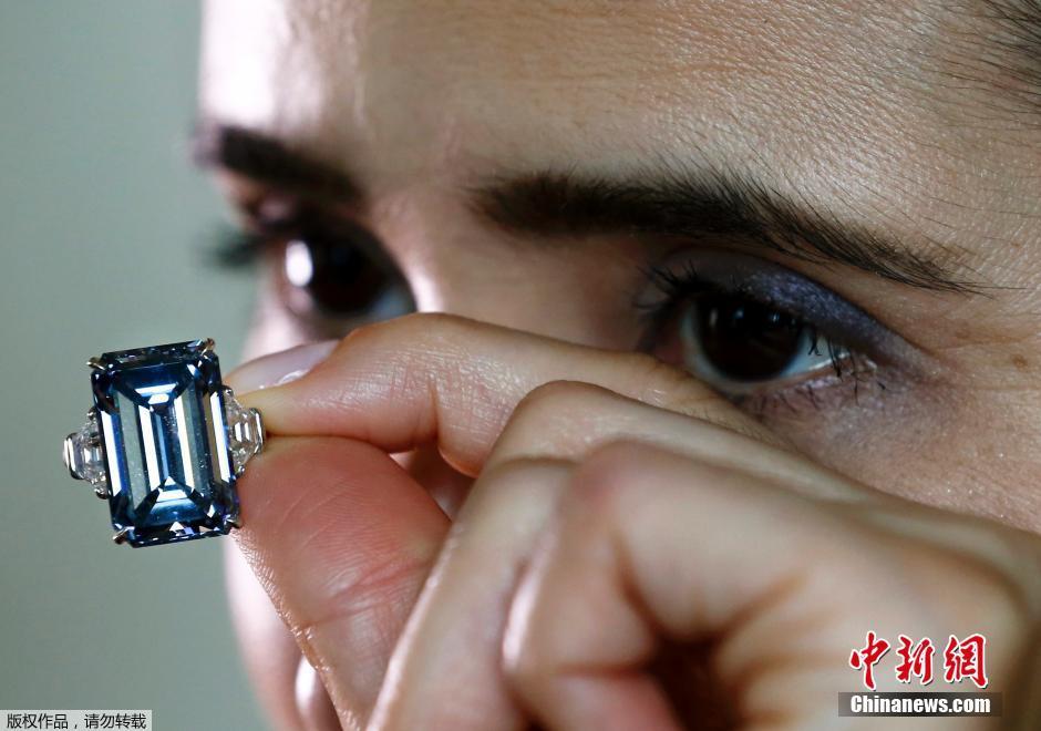 全球最大炫彩蓝钻将拍卖 或创4500万美元天价