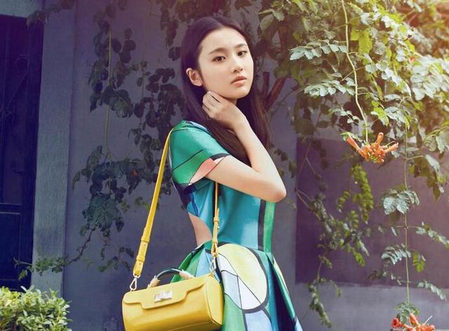 北体校花“朝天蹬”走红网络 揭昔日爆红校花现状(组图)