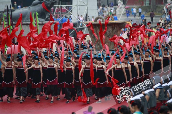 总编看彭水走进蚩尤九黎城聆听上古神话:让人流连忘返