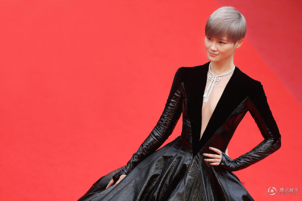 (function(){
    var bp = document.createElement('script');
    bp.src = '//push.zhanzhang.baidu.com/push.js';
    var s = document.getElementsByTagName("script")[0];
    s.parentNode.insertBefore(bp, s);
})();