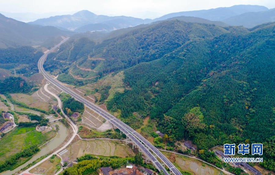 【高清圖1】【地市 廈門】【滾動新聞】廈沙高速三明沙縣至泉州德化路段今日通車