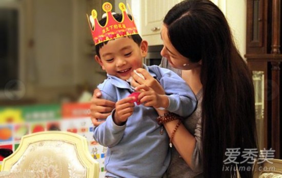 大S二胎产子昏迷急救 女星分娩惊险事