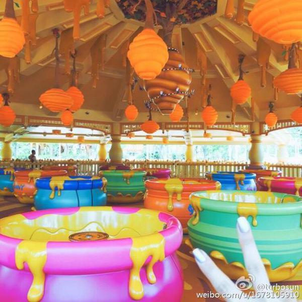 孙俪游上海迪士尼 邓超出轨安以轩真相是真是假?