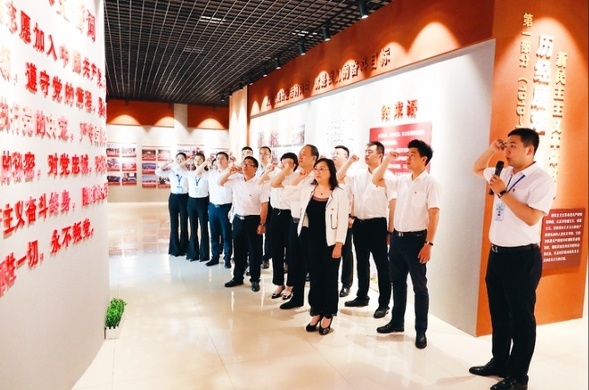 黑龙江省安达市共同唱响红歌感受振奋力量