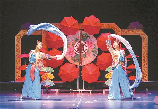 杂技魔术节目综合晚会在南宁邕州剧场举行