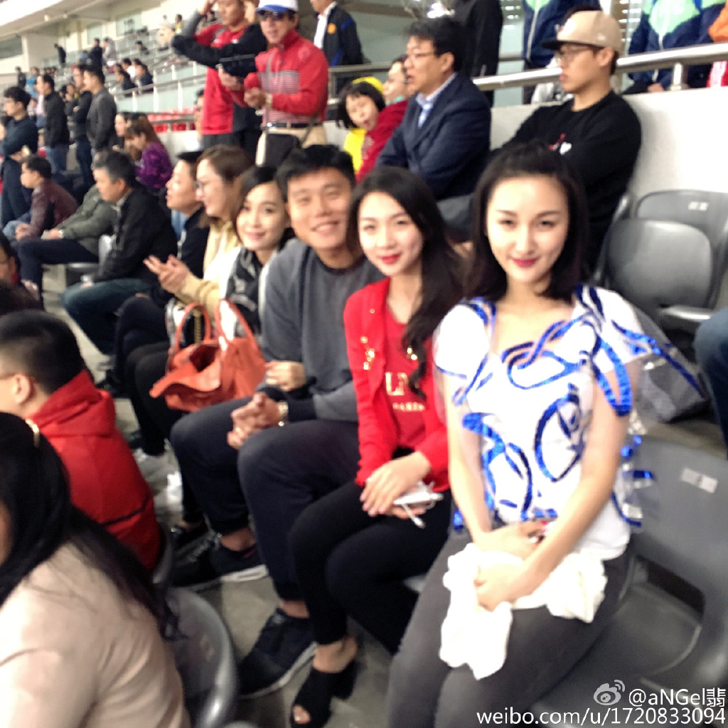 孙祥妻子东京游玩 穿和服美翻了