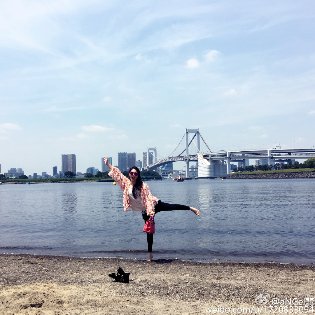 孙祥妻子东京游玩 穿和服美翻了