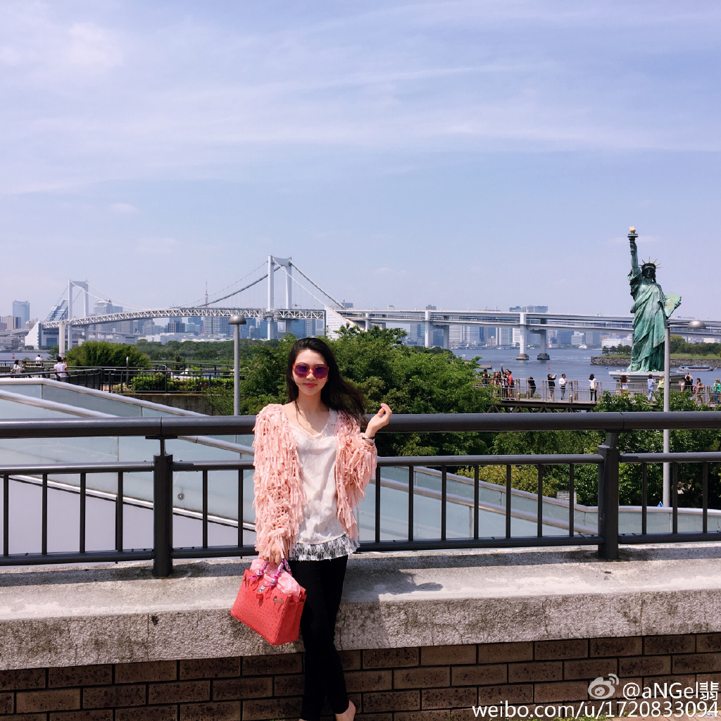 孙祥妻子东京游玩 穿和服美翻了