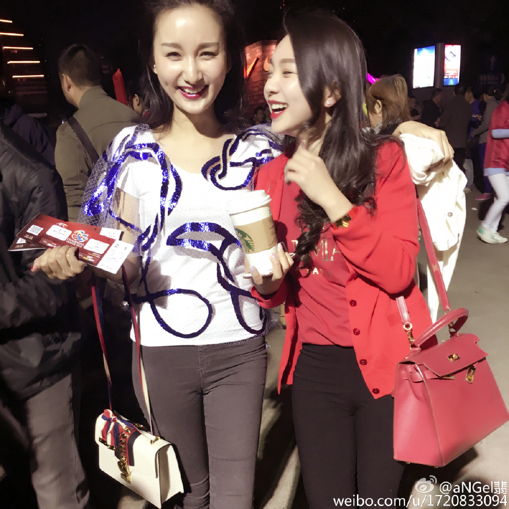 孙祥妻子东京游玩 穿和服美翻了