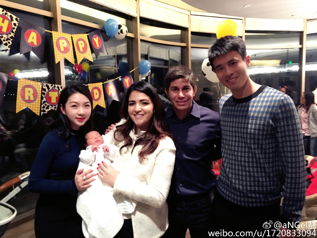 孙祥妻子东京游玩 穿和服美翻了