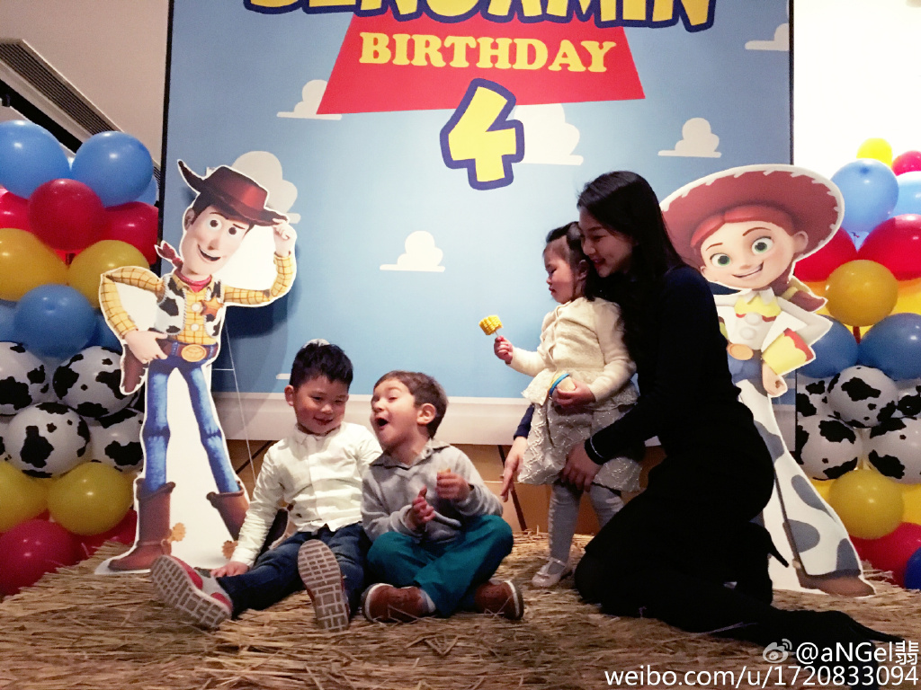 孙祥妻子东京游玩 穿和服美翻了