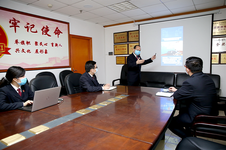 【A】【广西好网民】“法律大V”何文凯：传递司法为民“温度” 心有小家更系“大家”