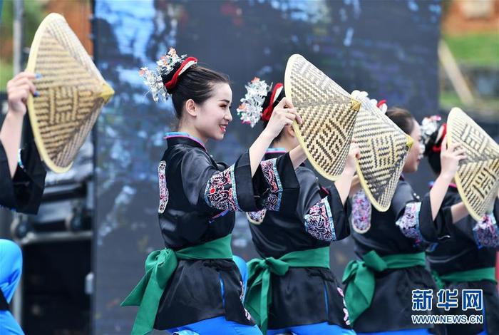 图片默认标题_fororder_1126143510_15927869637071n