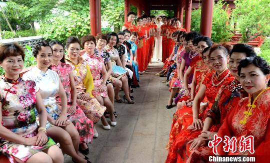 百余名佳丽“扬帆海丝”旗袍文化艺术节尽展国粹魅力