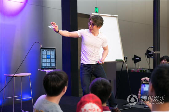 刘谦广州大秀魔术 粉丝现场尖叫大呼不可思议_娱乐_腾讯网