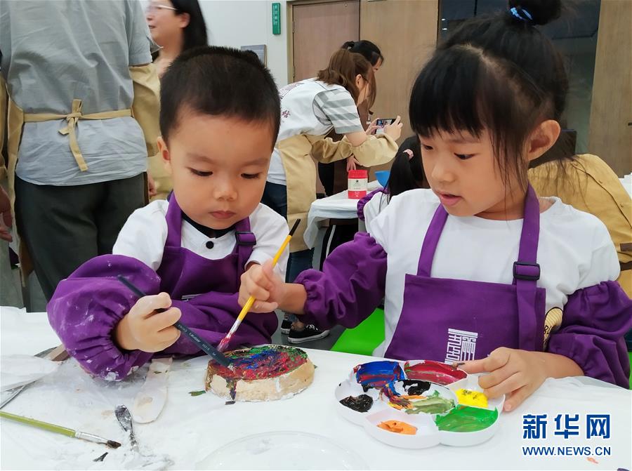 广州：感受考古文化 乐享暑期生活