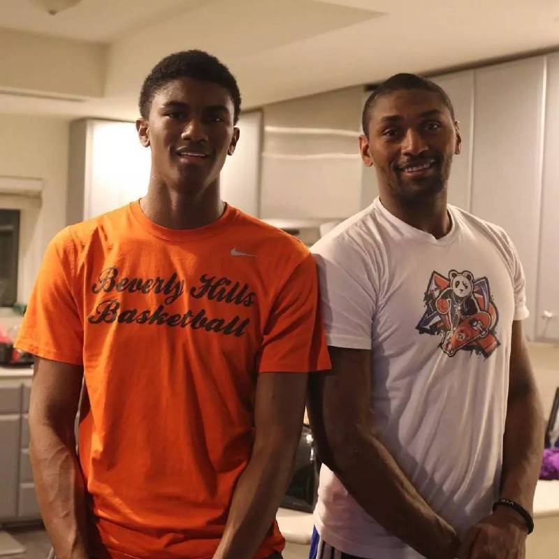 又是星二代小阿泰已成高中联赛明星