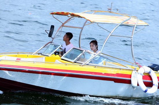 组图:《余罪》520曝光张一山“爱情大片”