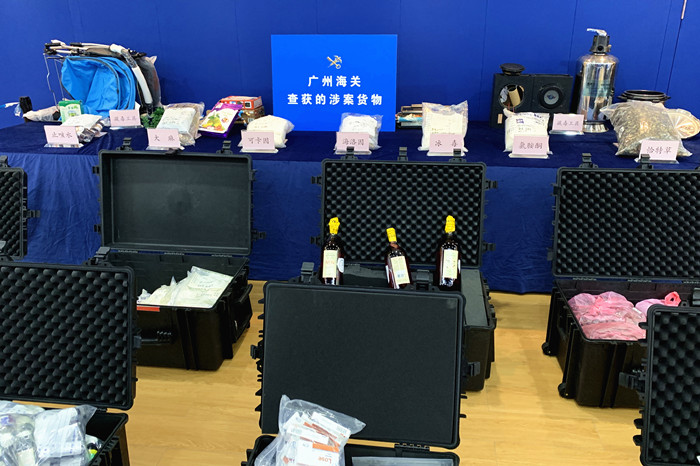 图片默认标题_fororder_广州海关查获的涉案物品（拍摄：林丽丽）