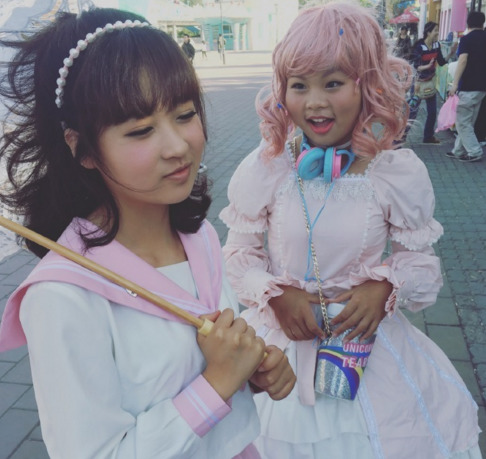 sunshine勤练舞蹈 多个老师颜值提高不少(组图)