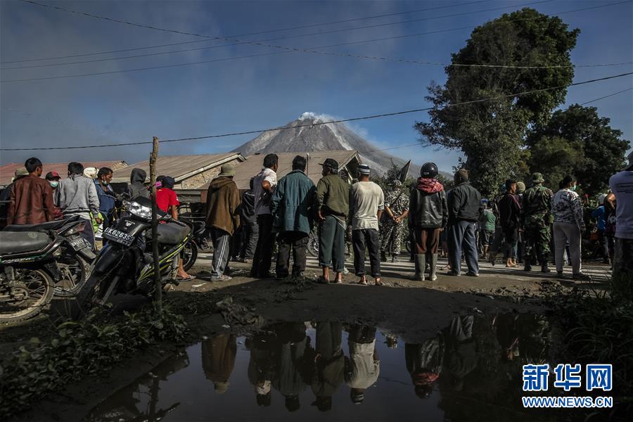 印尼錫納朋火山噴發死亡人數上升至6人